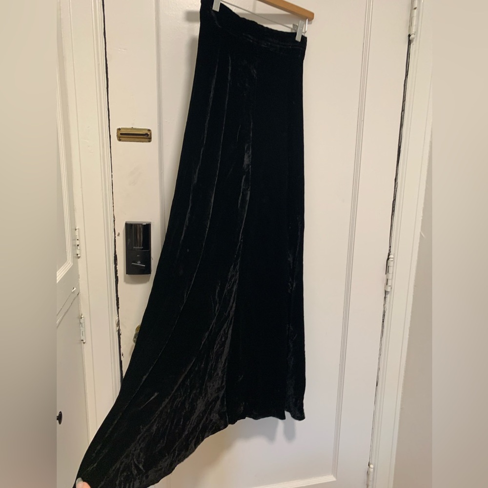 Vintage 70s long velvet black skirt - Picture 8 of 11